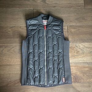 Hunter Original Midlayer Gilet, Women’s Black Quilted Vest